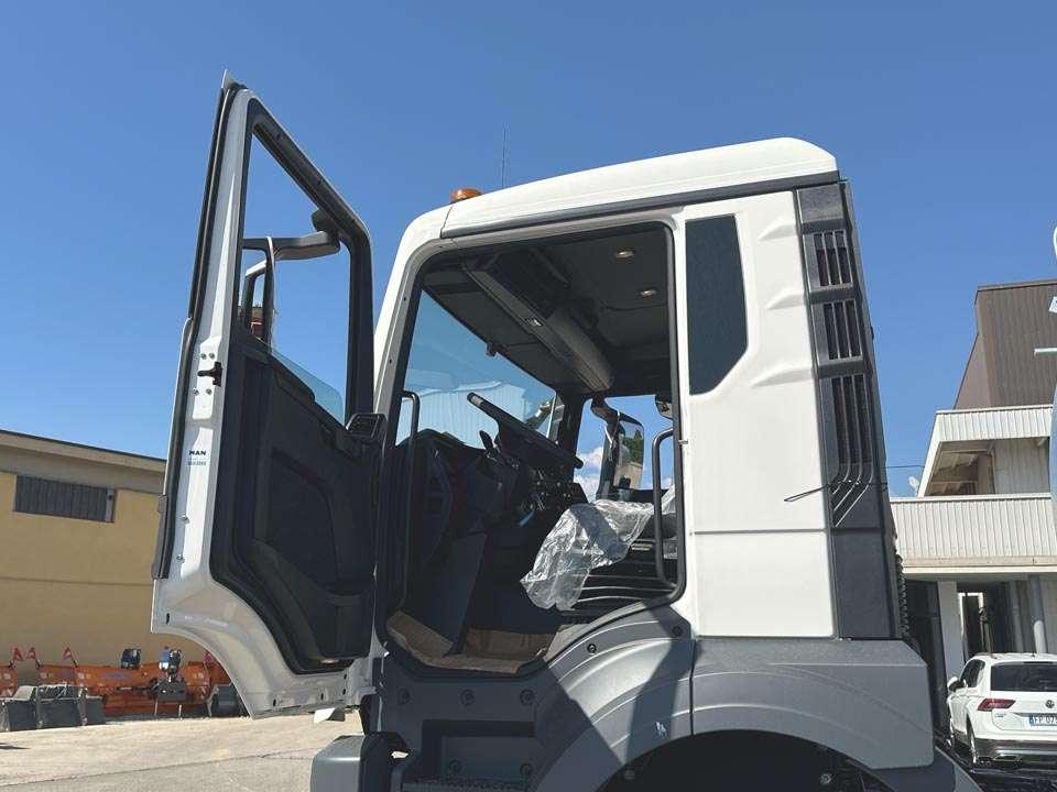 Man TGS 33.520 6X6 Foto 14