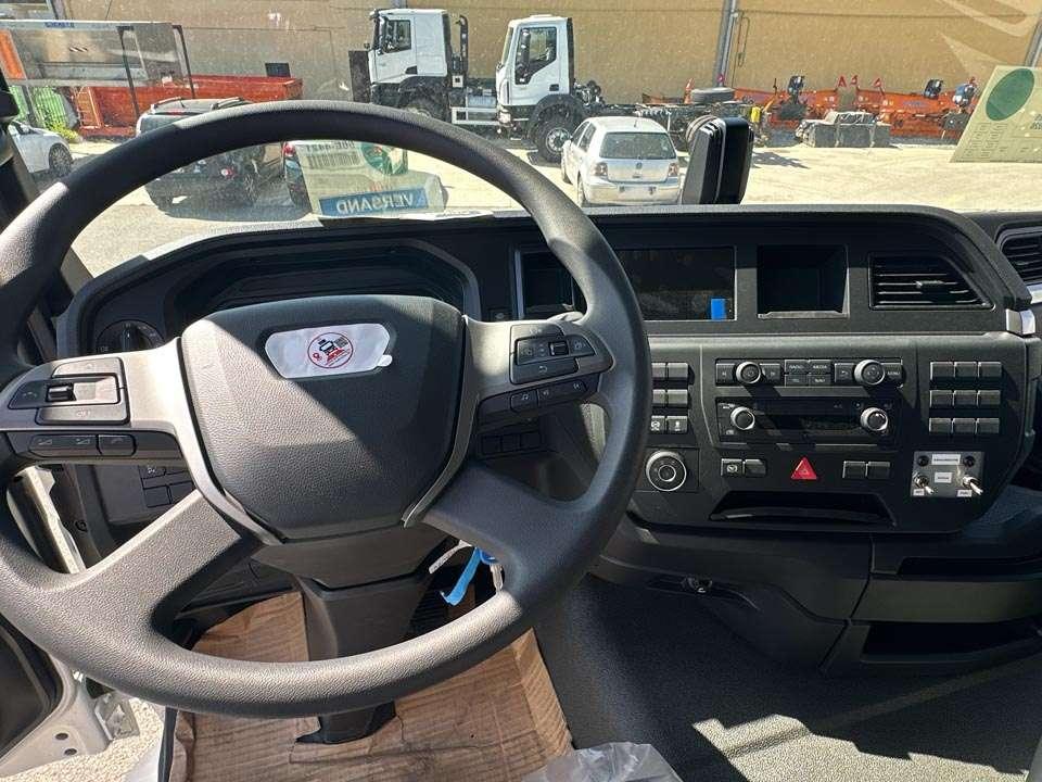 Man TGS 33.520 6X6 Foto 18