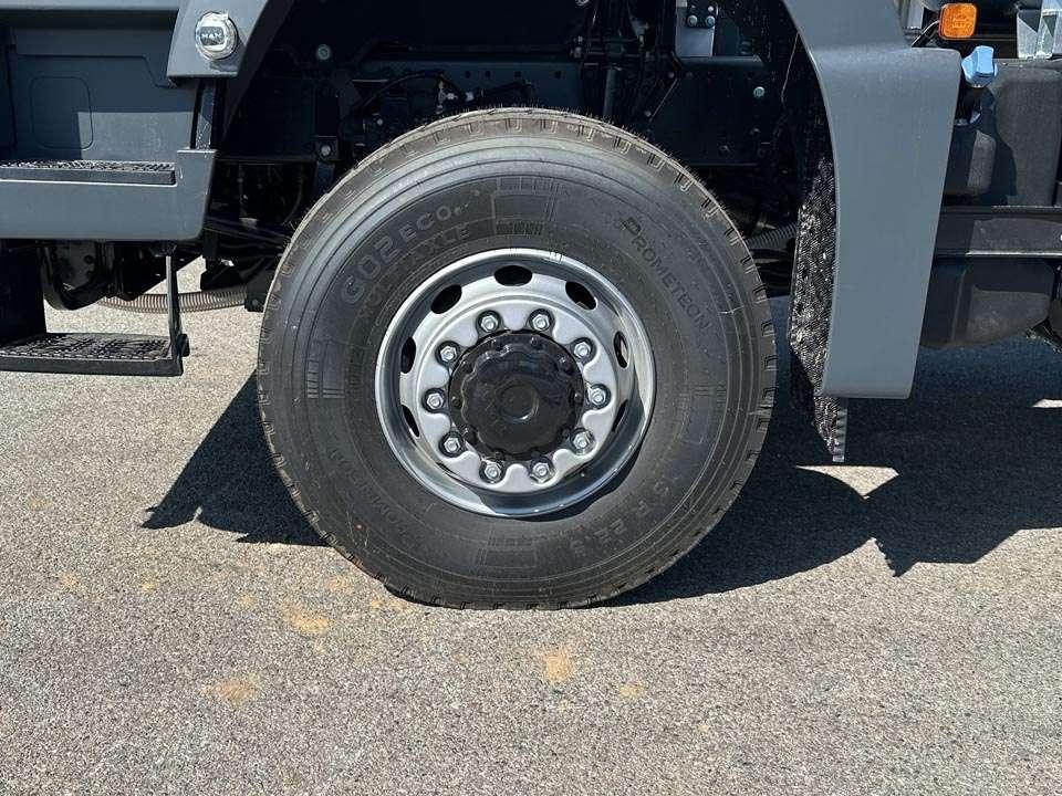 Man TGS 33.520 6X6 Foto 4