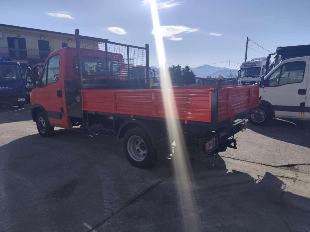 Iveco DAILY 35C13 Foto 10