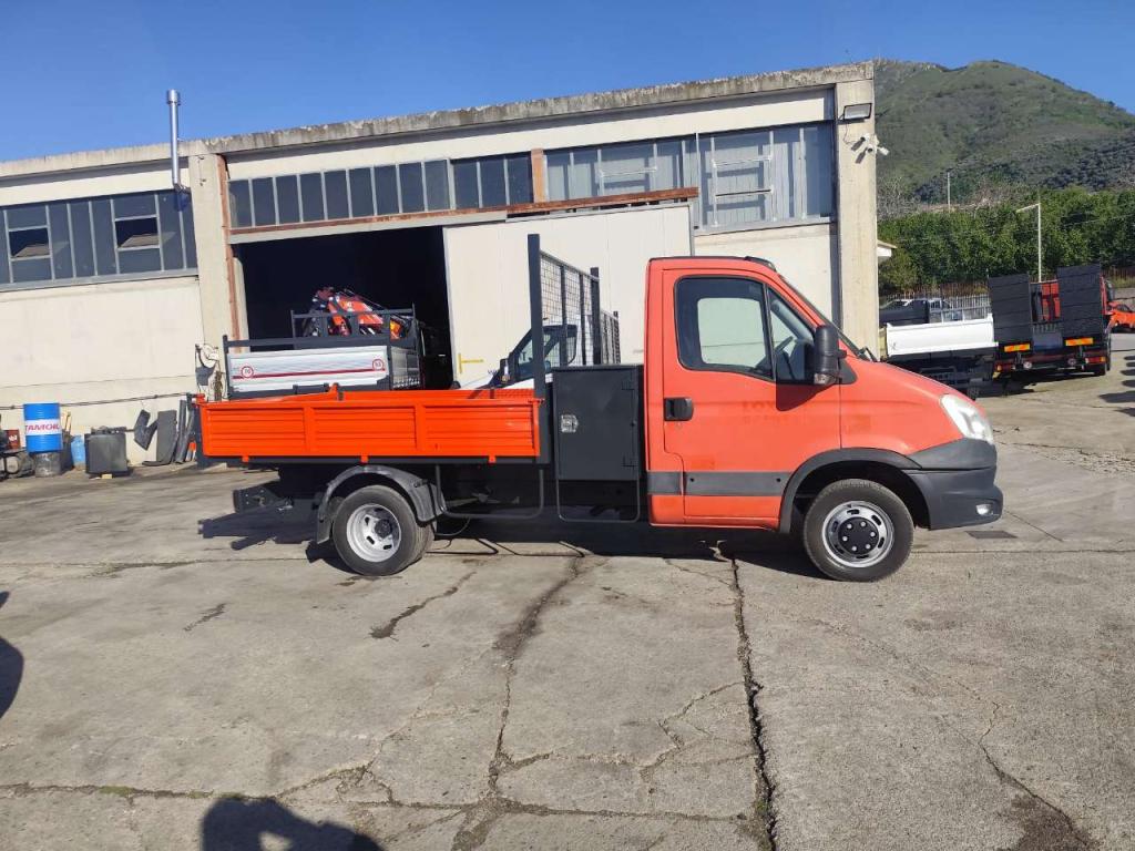 Iveco DAILY 35C13 Foto 17