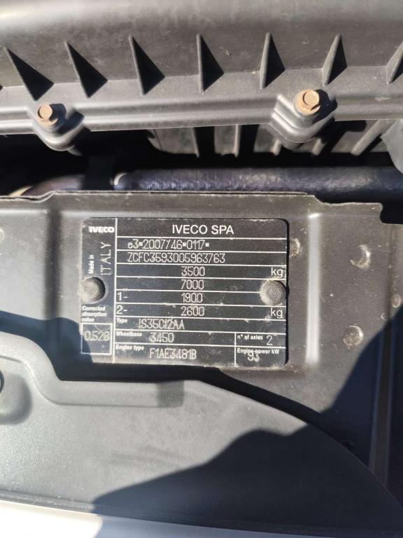 Iveco DAILY 35C13 Foto 2