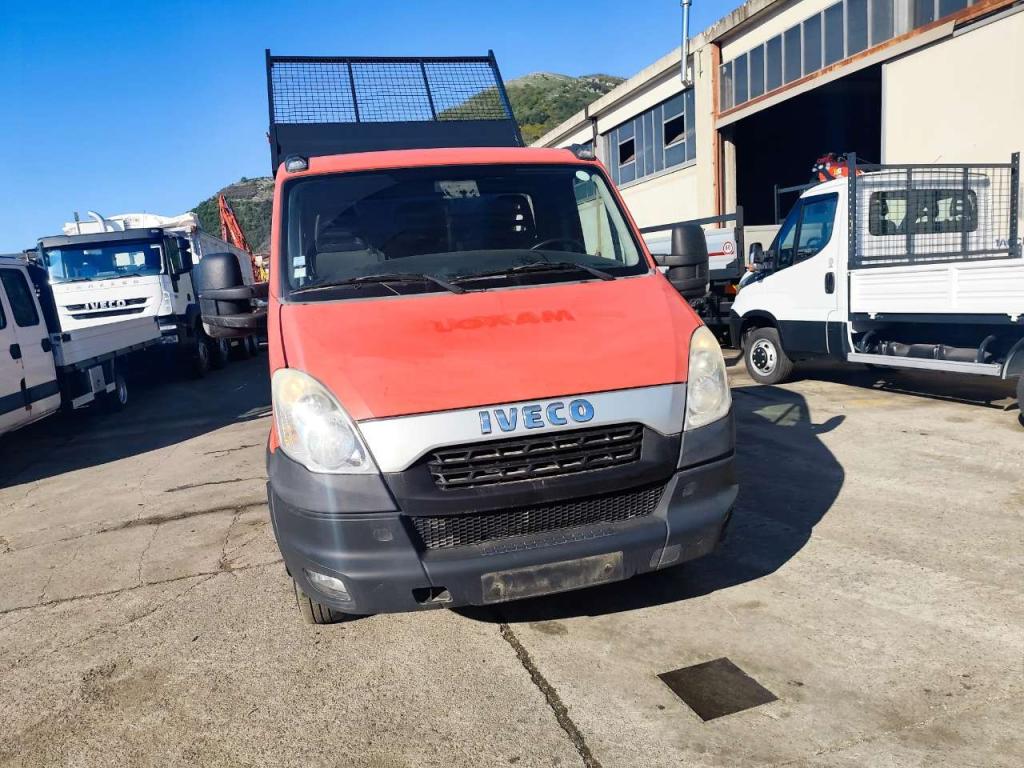 Iveco DAILY 35C13 Foto 7
