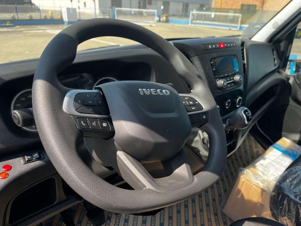 Iveco Daily 35-160 concassone ribaltabile trilaterale Foto 7