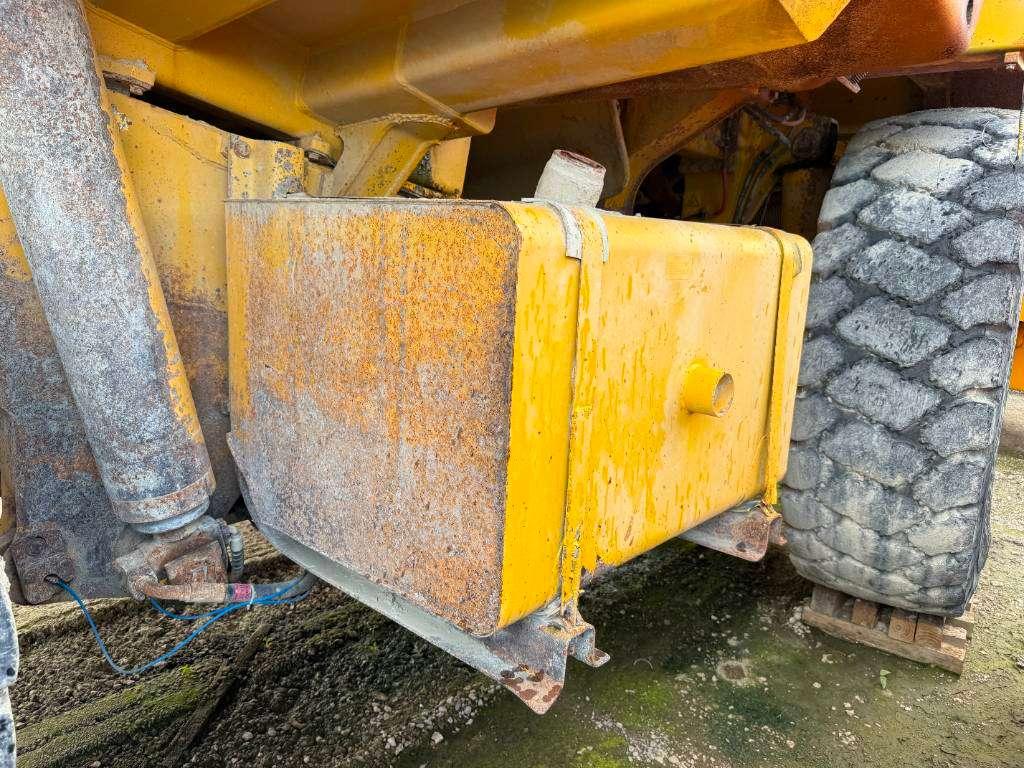 Komatsu HD605-5 **Engine broken** Spare parts for sale! Foto 22