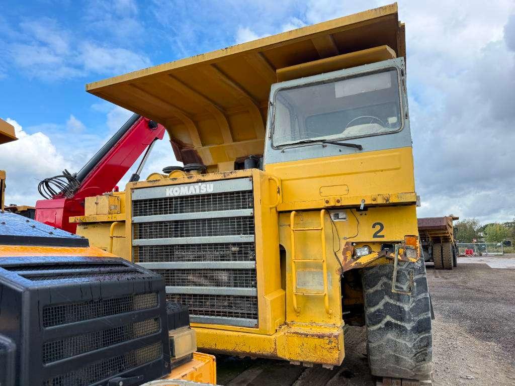 Komatsu HD605-5 **Engine broken** Spare parts for sale! Foto 8