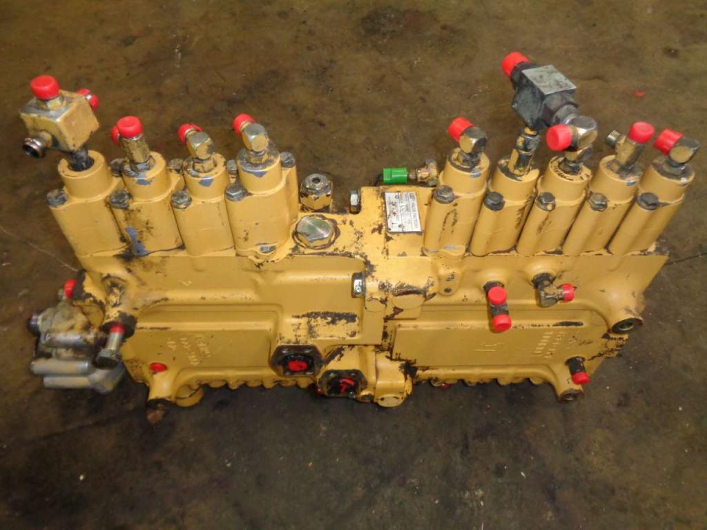 Distribuidor hidraulico para Caterpillar 322 B Foto 1