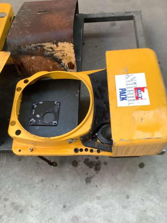 Capó y panel de carrocería para Haulotte H15 SDX Foto 2