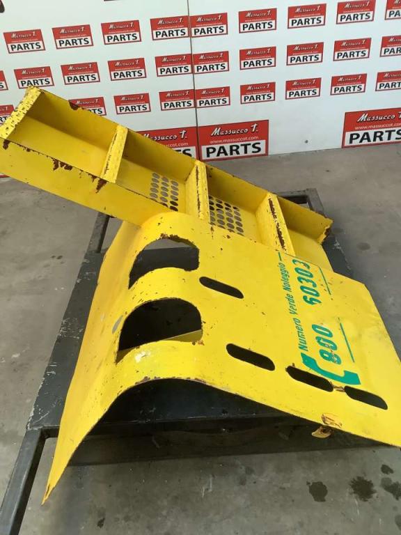 Capó y panel de carrocería para Haulotte H15 SDX Foto 7