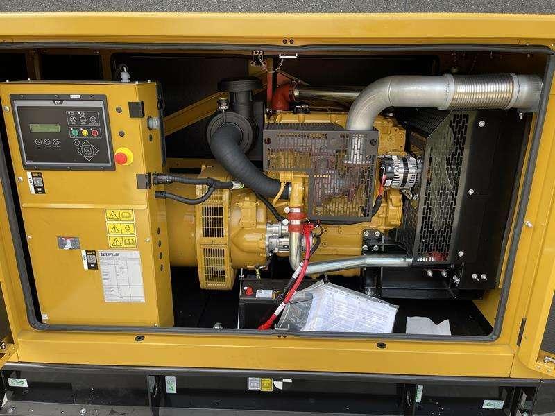 Caterpillar DE 110 E 2 Foto 12