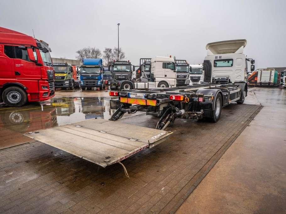 Renault D19 320 DXI + DHOLLANDIA Foto 8