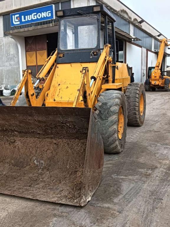 JCB 410E Foto 1