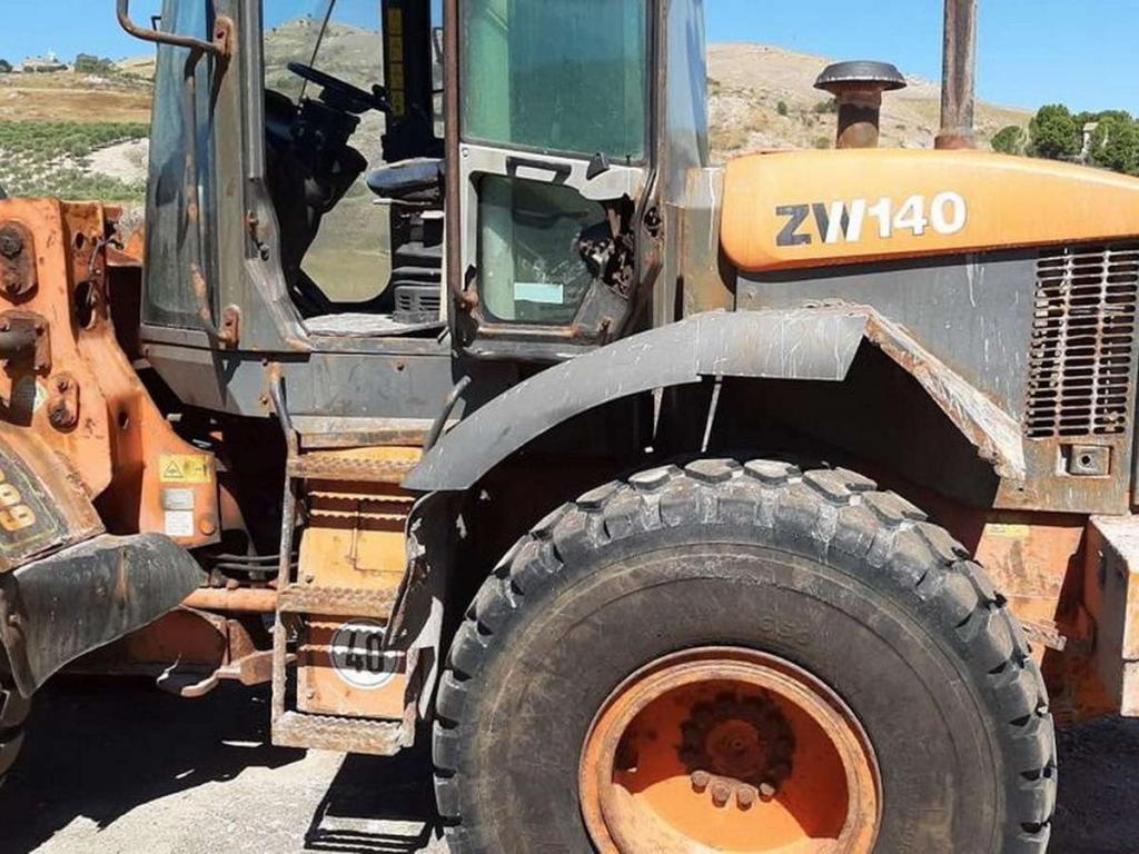 Hitachi ZW140 Foto 4