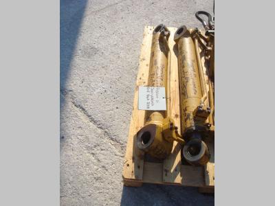 Cilndro de levantamiento para Fiat Allis FL5B vendida por OLM 90 Srl