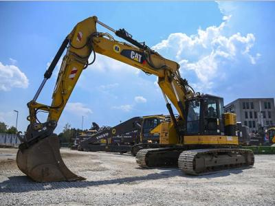 Caterpillar 321D vendida por Balavto
