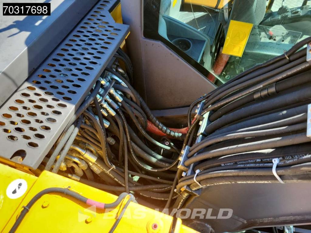 Volvo EWR150 E Outriggers + Blade Foto 22