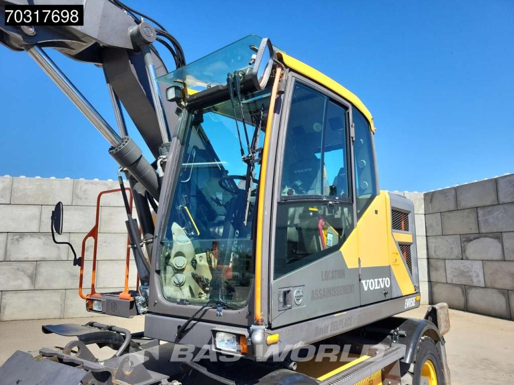 Volvo EWR150 E Outriggers + Blade Foto 27