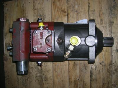 Motor de tracción para O&K MH Plus vendida por PRV Ricambi Srl
