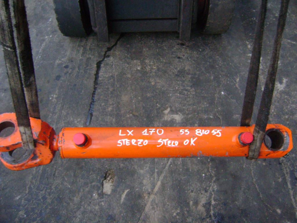 Pistón de dirección para Hitachi Lx 170 Foto 1