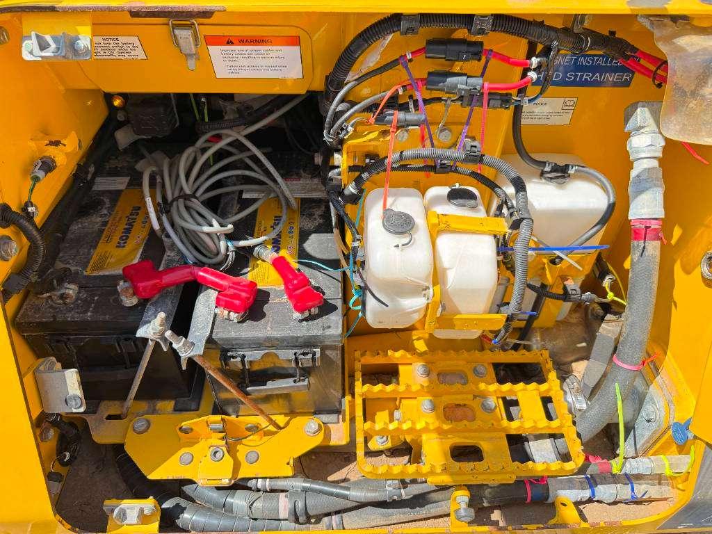Komatsu D61PX-24 - Ripper Valve / Camera Foto 22