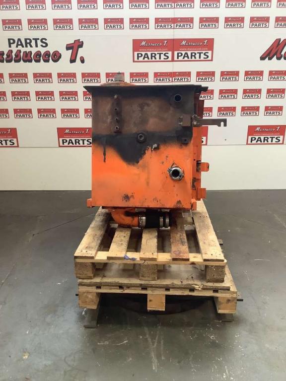 Depósito para aceite para Fiat Hitachi EX 235 Foto 3