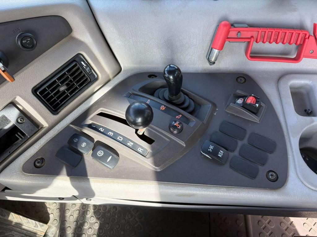 Volvo A25G Foto 21