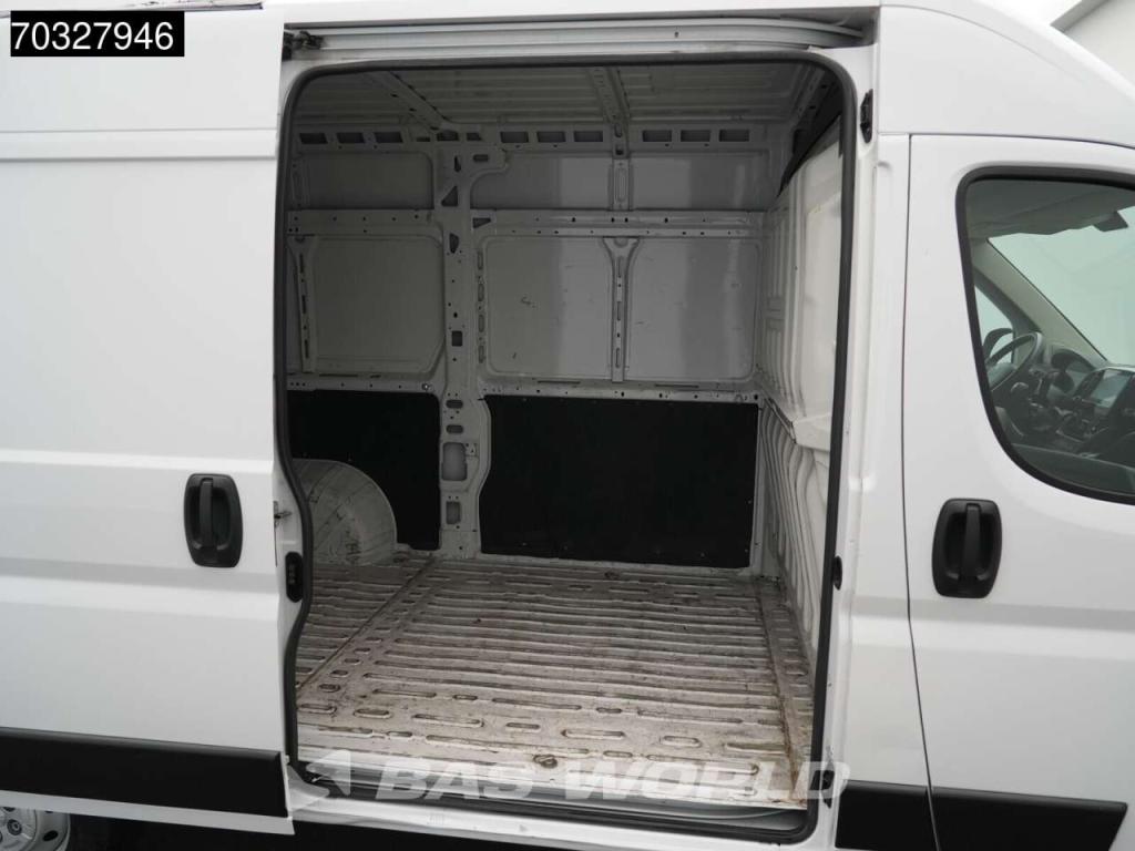 Peugeot Boxer 140PK L2H2 Airco Parkeersensoren Euro6 L2 Airco Foto 11