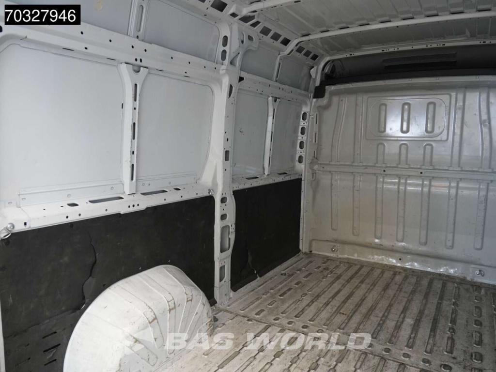 Peugeot Boxer 140PK L2H2 Airco Parkeersensoren Euro6 L2 Airco Foto 8