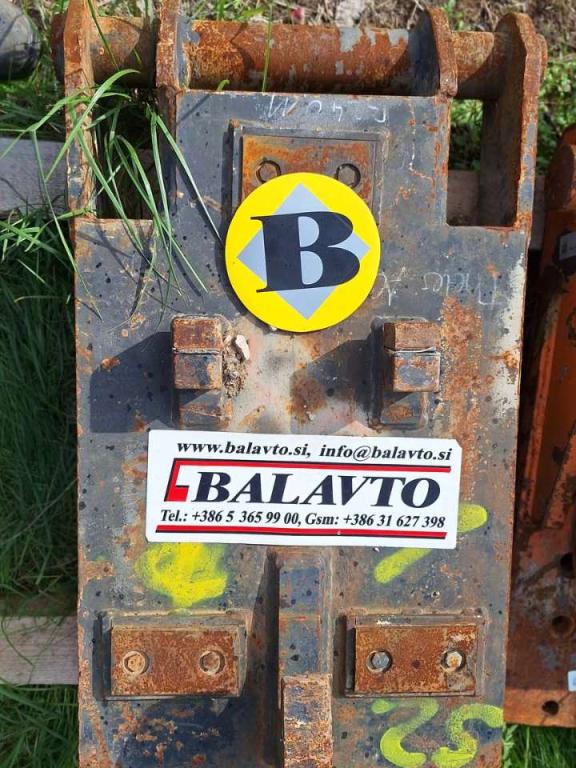 S2 for 25-32 ton excavators Attachment plate Foto 2