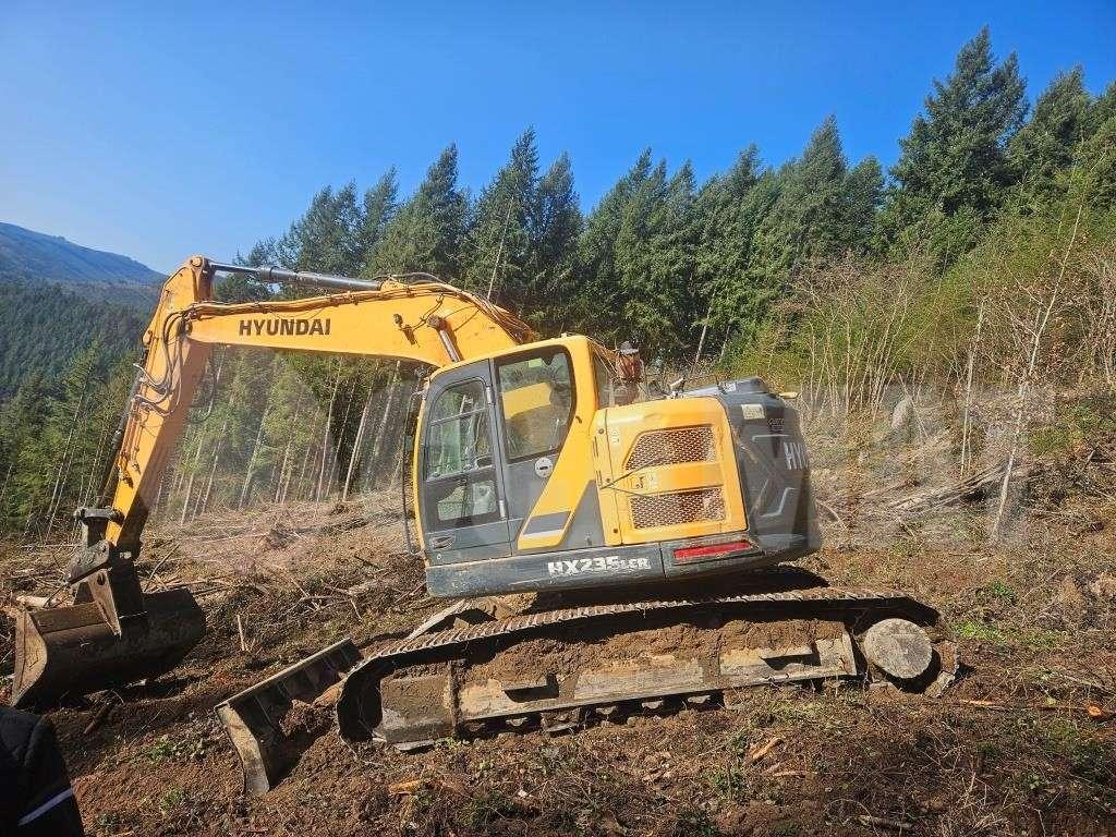 Hyundai HX 235 Foto 1