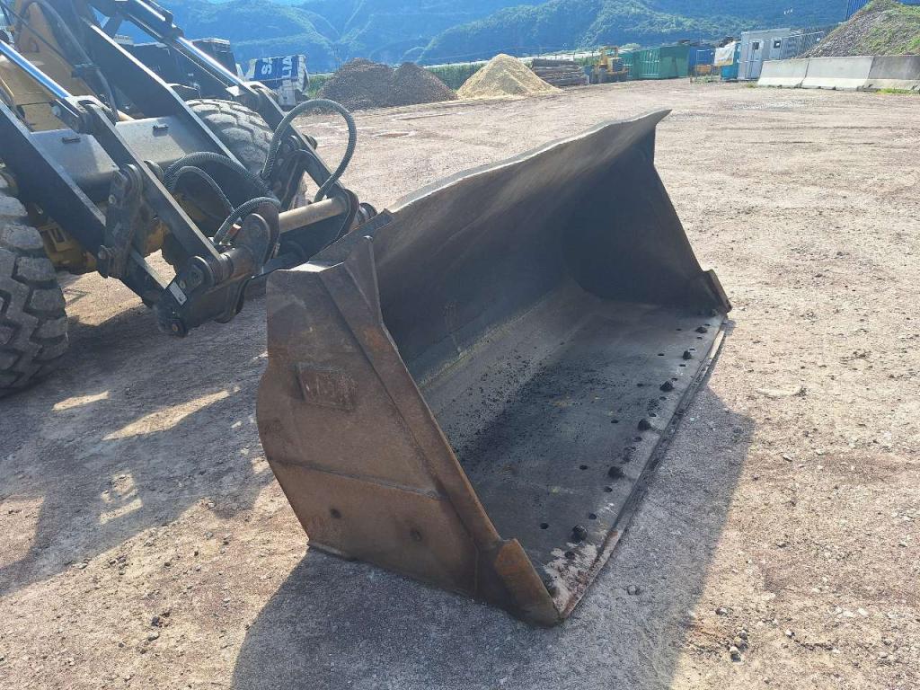 Caterpillar IT 28 G Foto 4