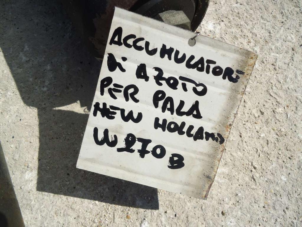 Acumulador para New Holland W270B Foto 3