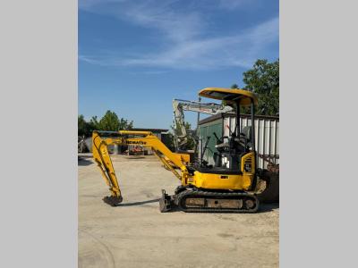 Komatsu PC16R-2 Foto 1