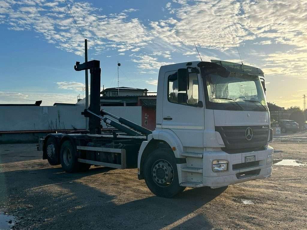 Mercedes-Benz Camion con gancho Foto 7