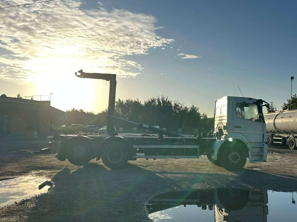 Mercedes-Benz Camion con gancho Foto 9