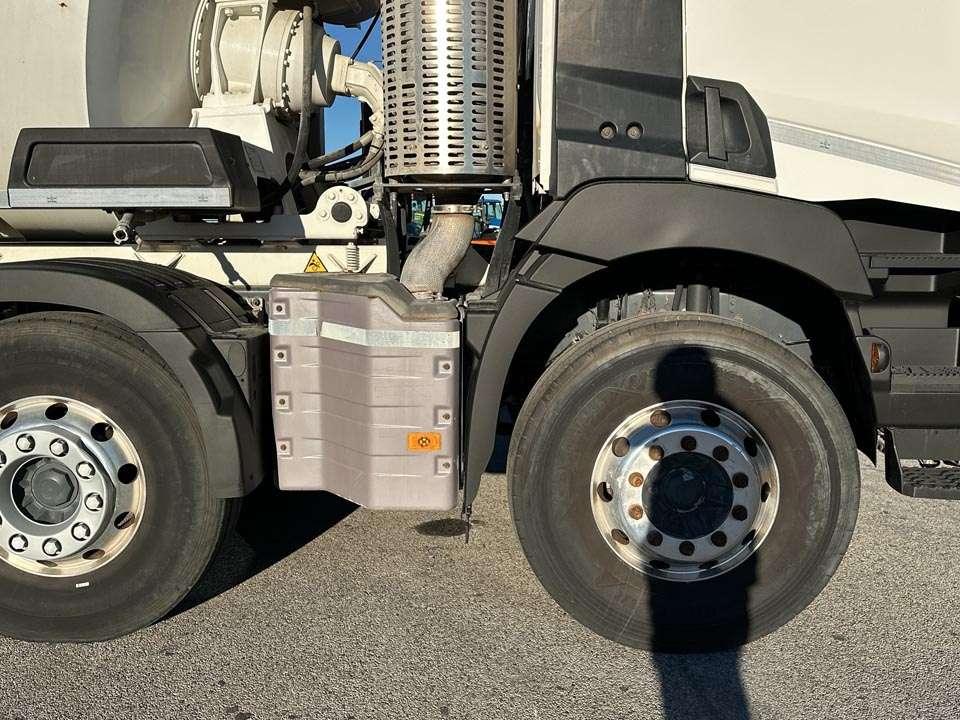 Renault C430 8x4 Foto 13