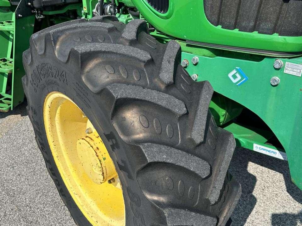 John Deere 6100D Foto 7
