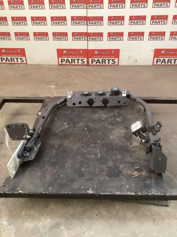 Supporto luci para Volvo FH16 550 6x4 Foto 3