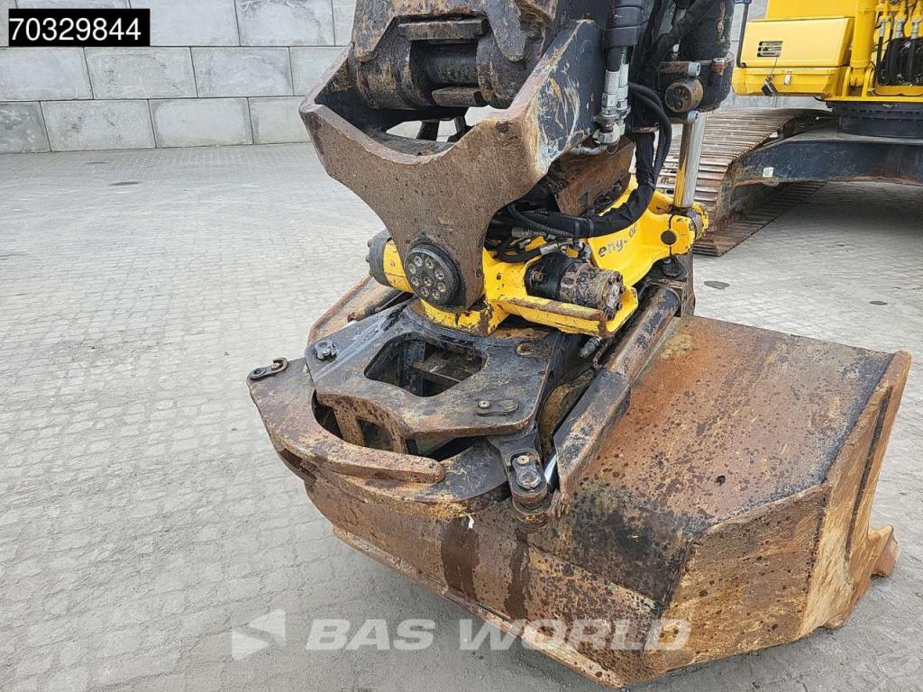 Komatsu HB215 LC -2 Foto 16