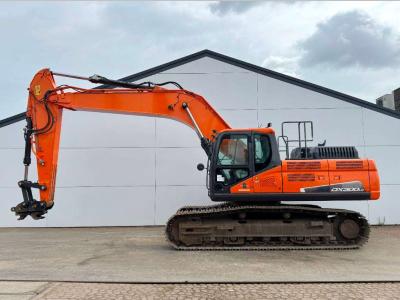 Doosan DX300LC-5 - Hammer Lines / Rear + Side Camera vendida por Boss Machinery