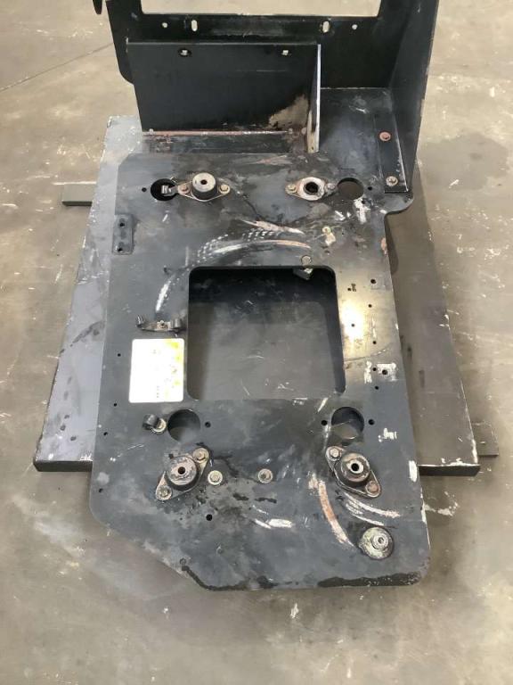 Soporte motor para JLG LIFT 450 AJ Foto 4