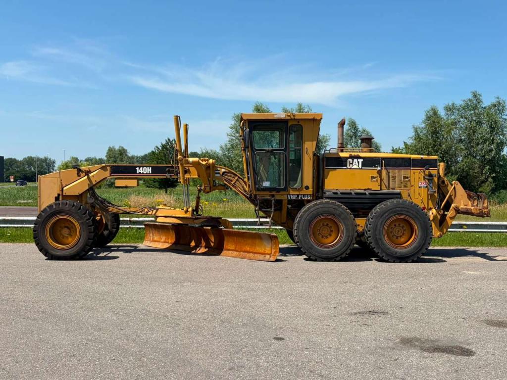 Caterpillar 140H Foto 1