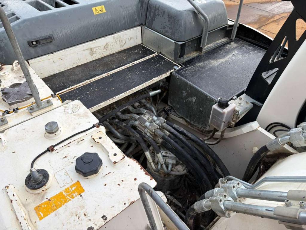 Liebherr R950 SHD (R945 / R946) Foto 28