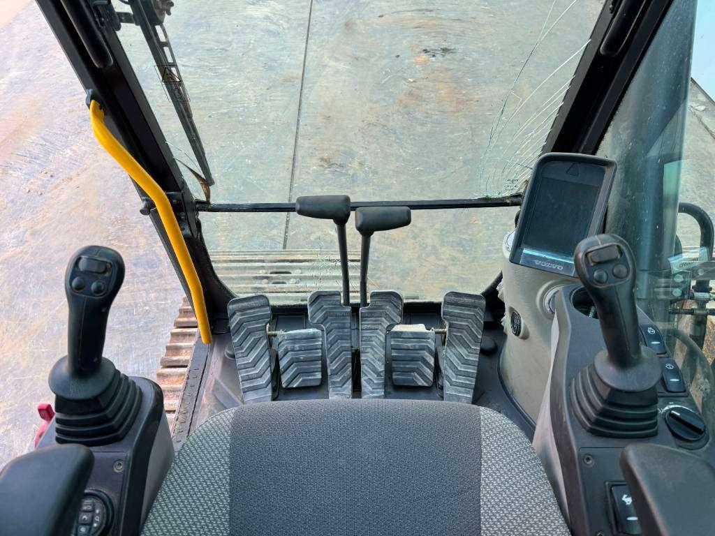 Volvo EC180DL - Triple Boom / Hammer Lines Foto 9