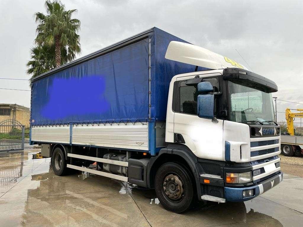 Scania P 94 260 Foto 4