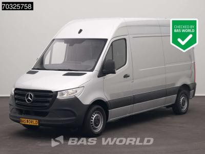 Mercedes-Benz Sprinter 215 CDI Automaat 150pk L2H2 MBUX Camera Airco Parkeersensoren CarPlay Euro6 L2 A/C vendida por BAS World B.V.