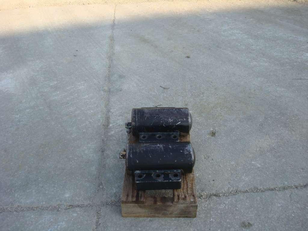 PISTONI BLOCCAGGIO PONTE ANTERIORE para Fiat Hitachi 150W3 Foto 4