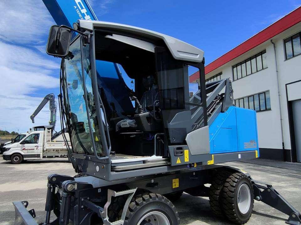 Fuchs MHL 320 Foto 4