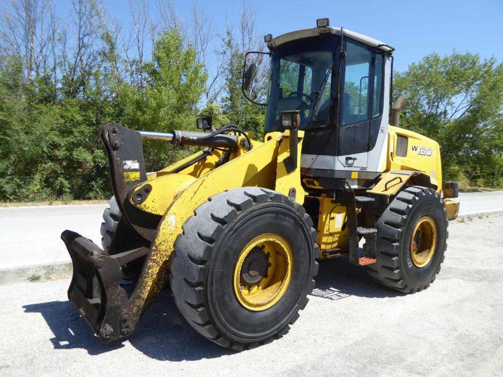 New Holland W130 Foto 2