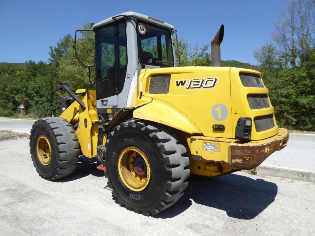 New Holland W130 Foto 3